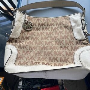 Micheal Kors Shoulder Bag